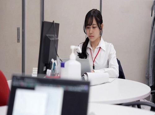 Overtime with my cute colleague Overtime with my cute colleague