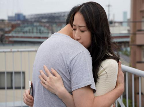 Mẹ kế buồn vì bố ngoại tình và cái kết với cậu con trai Mẹ kế buồn vì bố ngoại tình và cái kết với cậu con trai
